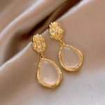 Aurora Drops” – Sculpted Elegance Earrings