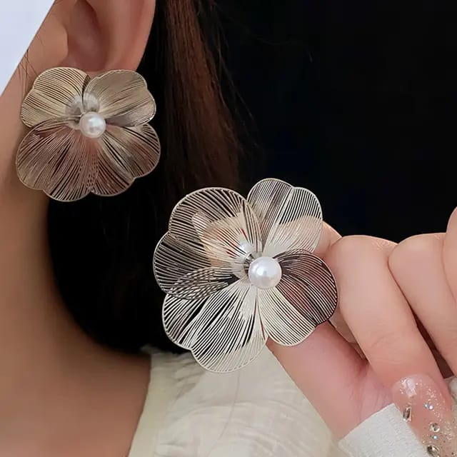Pearl Bloom Earrings