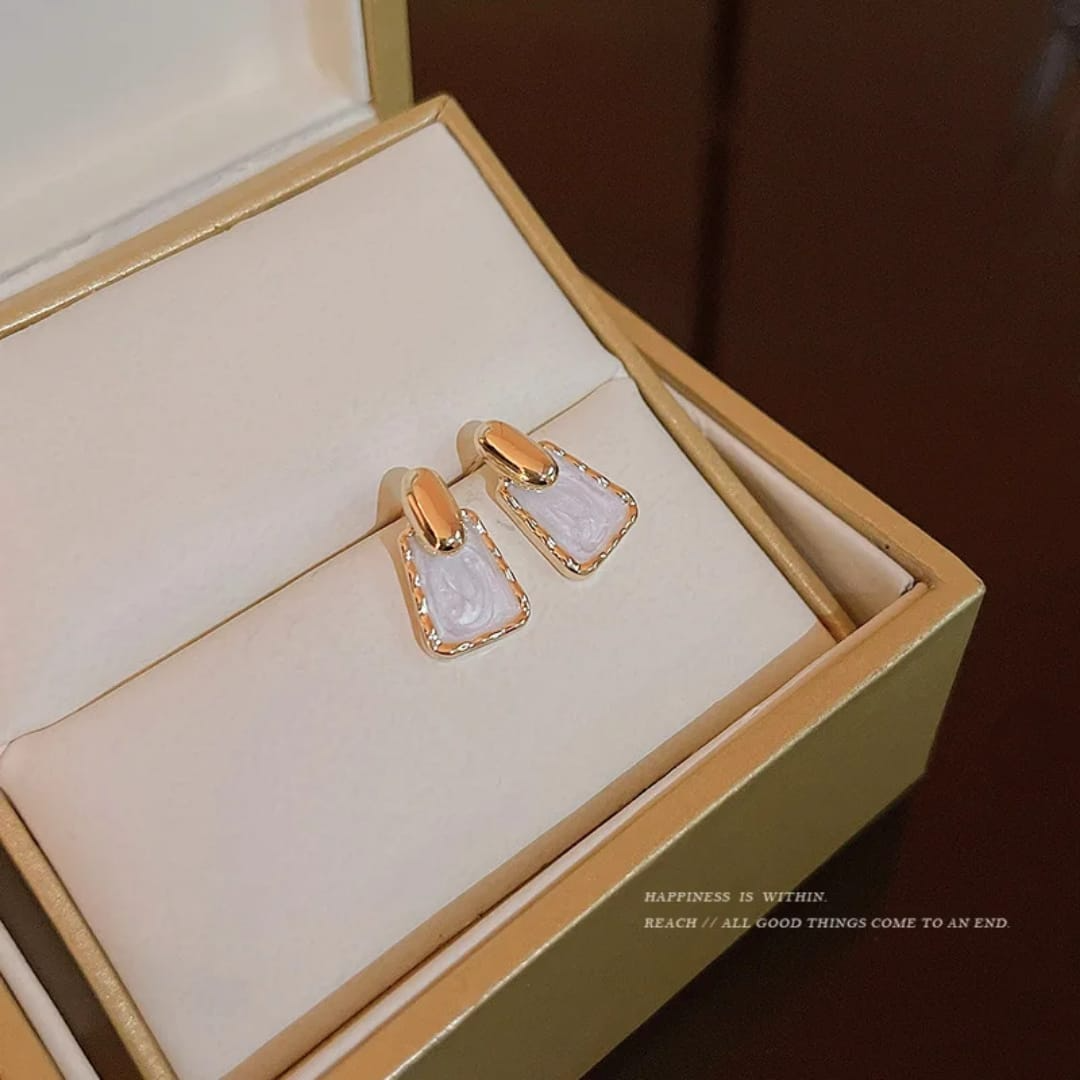 Luxe Gleam Earrings.