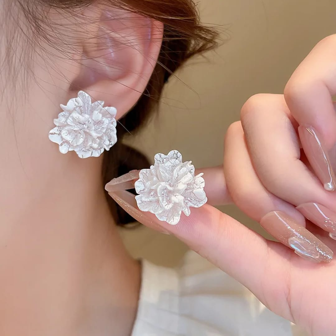 Trendy White Floral Fabric Stud Earrings