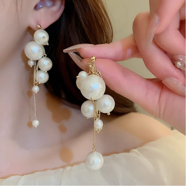 “Luna Cluster” – Statement Pearl Cascade