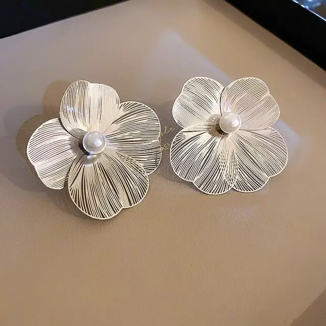 Pearl Bloom Earrings