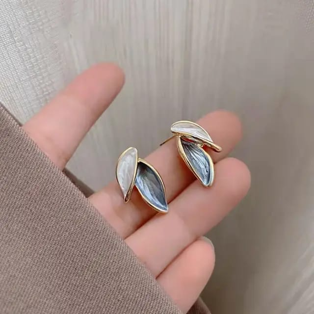 Elegant Two-Tone Leaf Stud Earrings