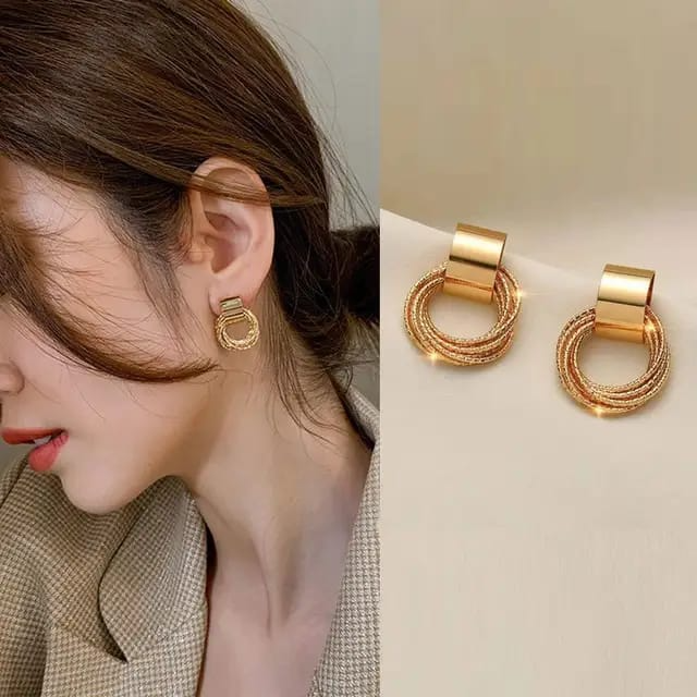 Luxe Orbit Gold Earrings.