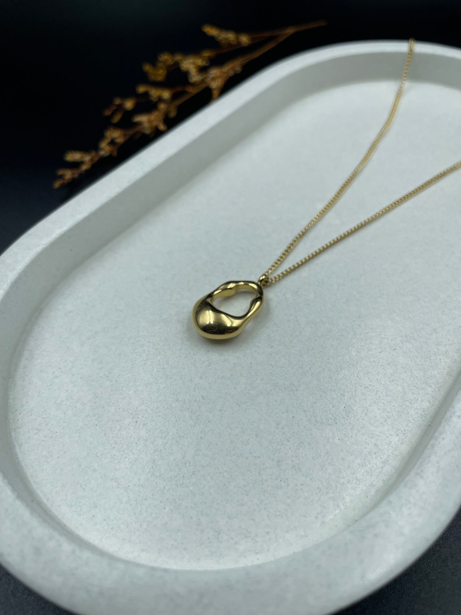 Sol Melt Pendant – Sculptural Gold Drop Necklace