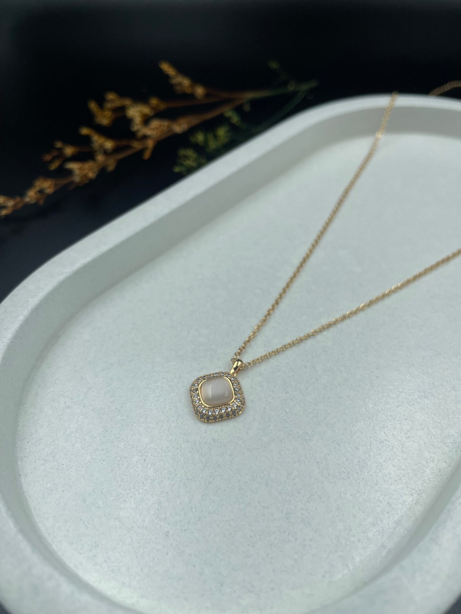 Luna Cushion – Gold Pendant Necklace with Mother-of-Pearl Center